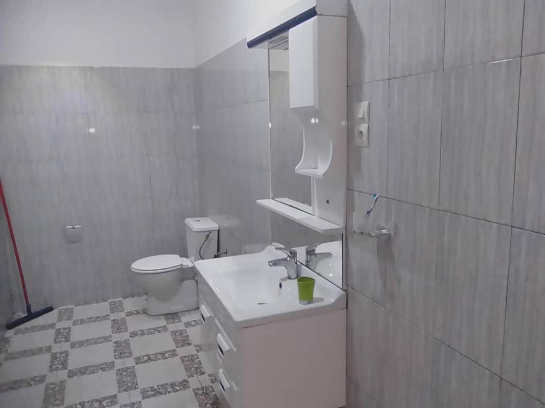 Hebertogo Casablanca Apartment โลเม ภายนอก รูปภาพ