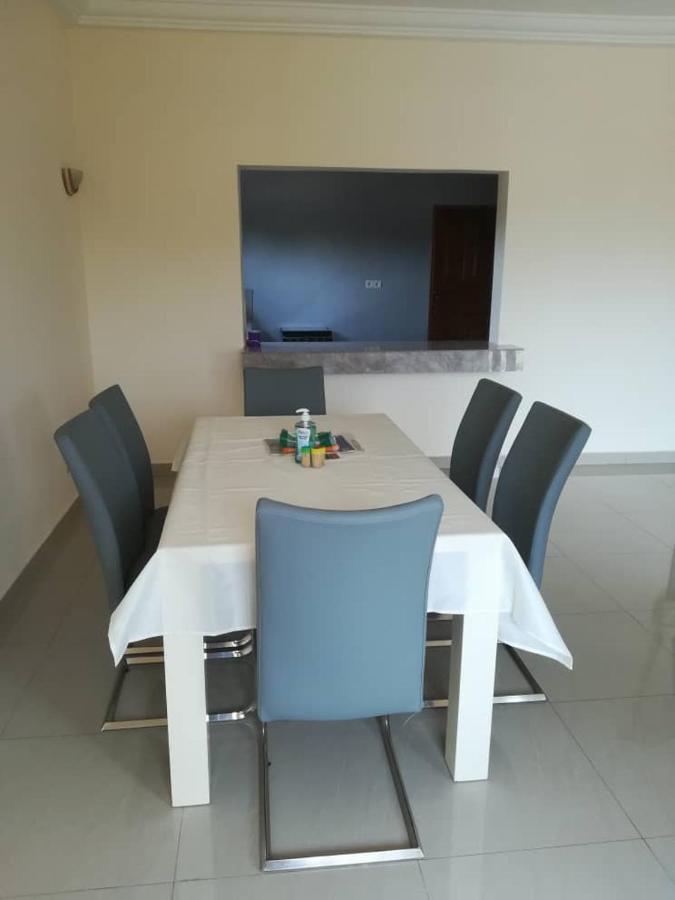 Hebertogo Casablanca Apartment โลเม ภายนอก รูปภาพ