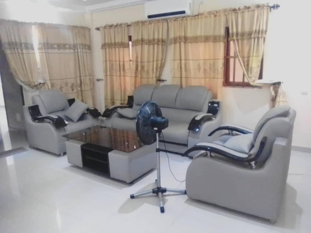 Hebertogo Casablanca Apartment โลเม ภายนอก รูปภาพ
