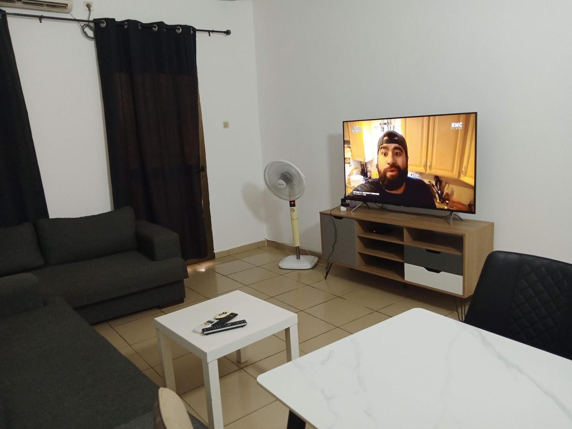 Hebertogo Casablanca Apartment โลเม ภายนอก รูปภาพ