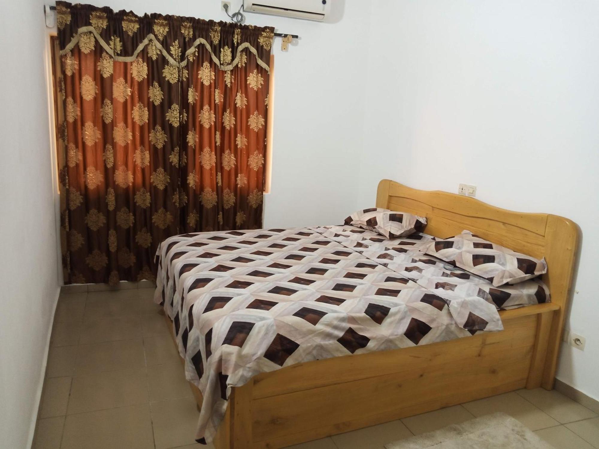 Hebertogo Casablanca Apartment โลเม ภายนอก รูปภาพ