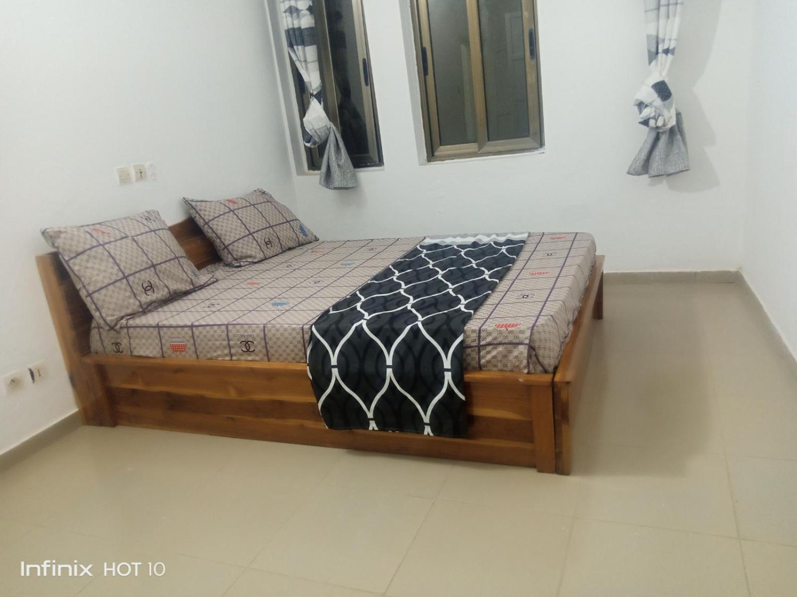 Hebertogo Casablanca Apartment โลเม ภายนอก รูปภาพ
